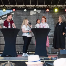 Diskussions- und Talkrunden mit Experten aus der Praxis