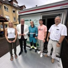 Auch das Pflegereferat hat sich das Diagnosemobil angeschaut